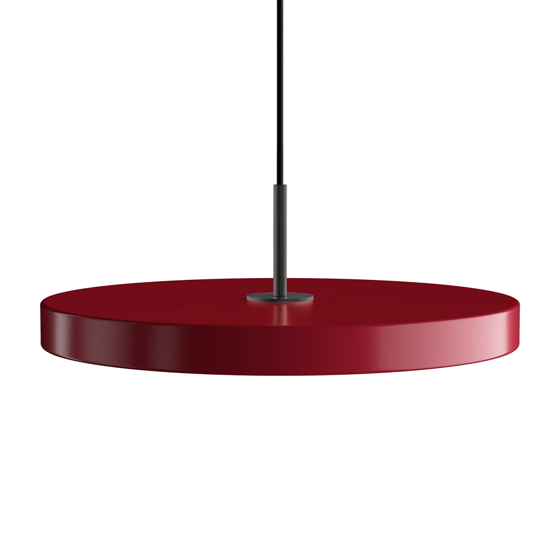 Asteria Medium taklampa med svart topdel i färgen Ruby Red från Umage